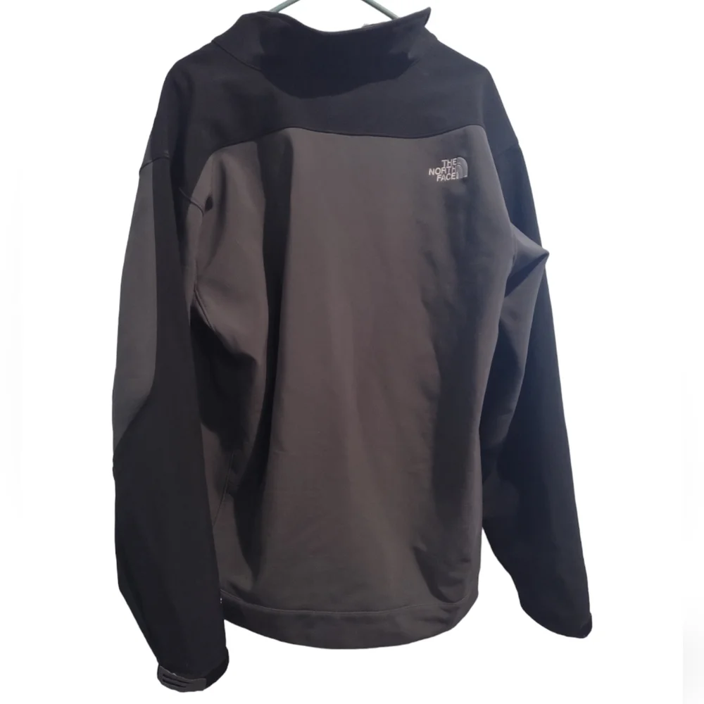 Men’s north face jacket - Picture 2 of 3